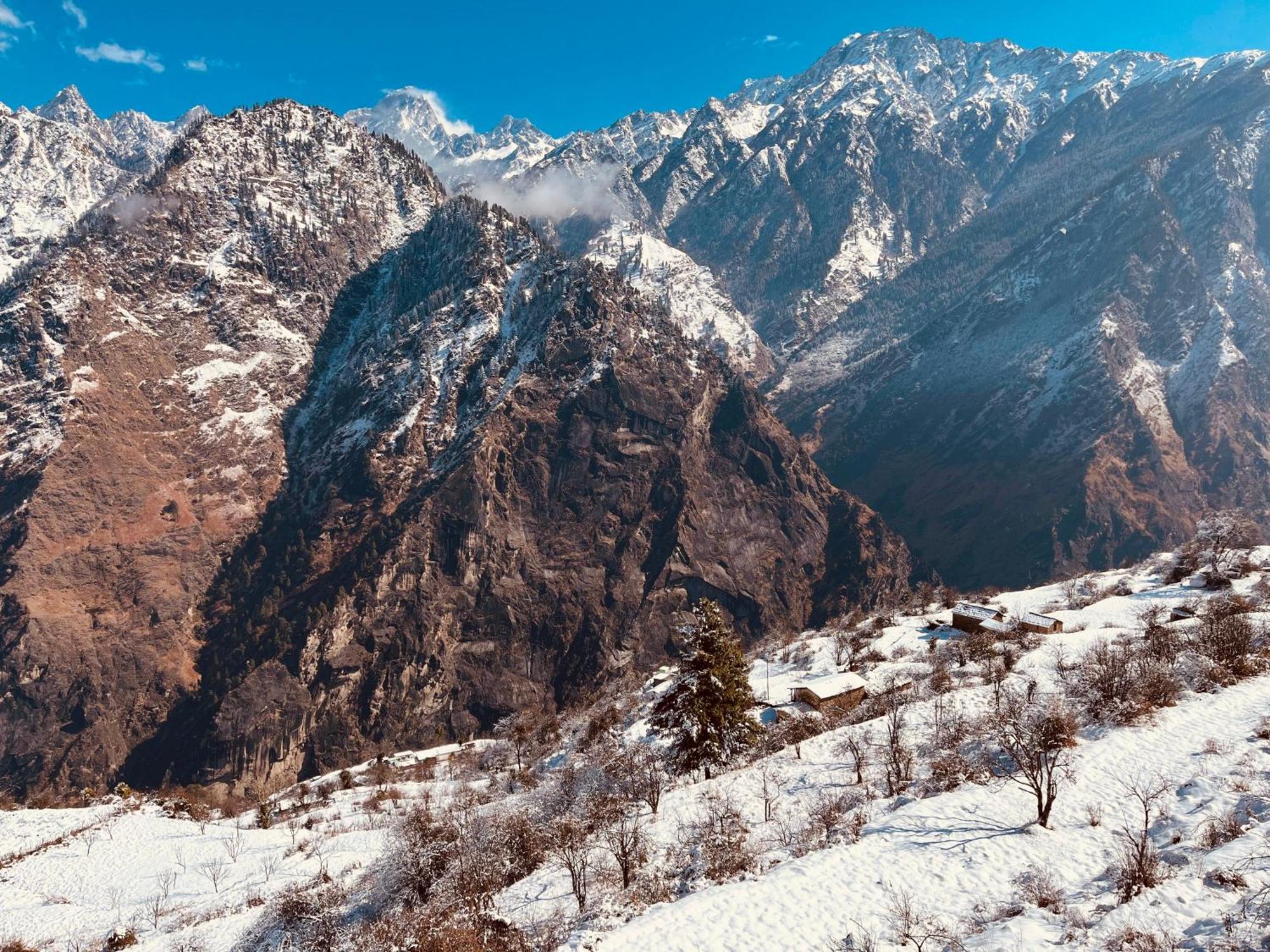 Faraway Cottages, Auli Joshimath Exterior photo