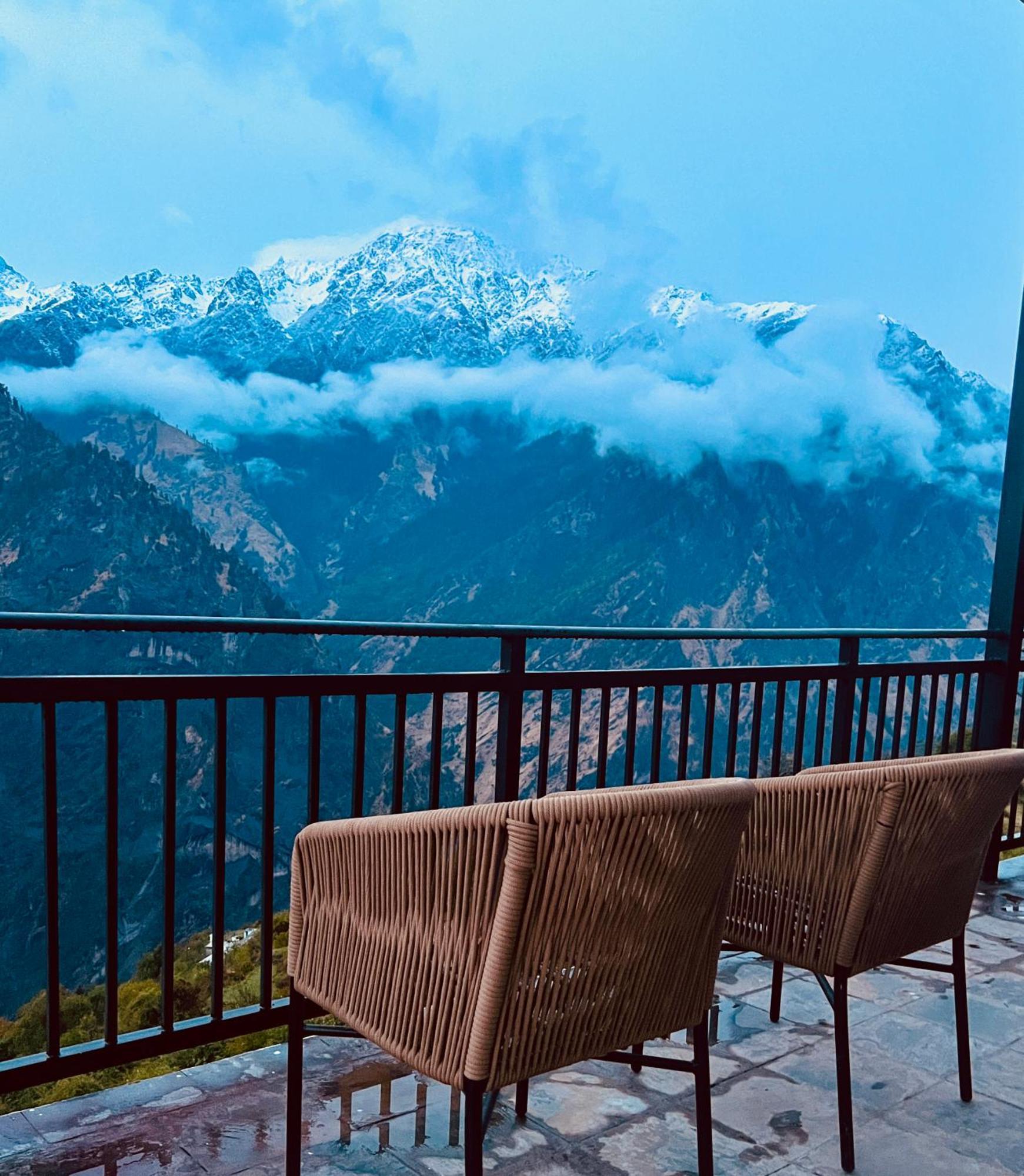 Faraway Cottages, Auli Joshimath Exterior photo