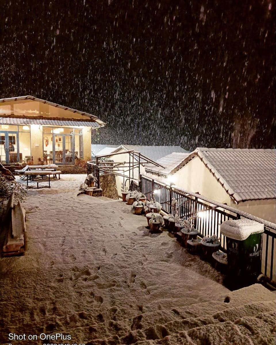 Faraway Cottages, Auli Joshimath Exterior photo