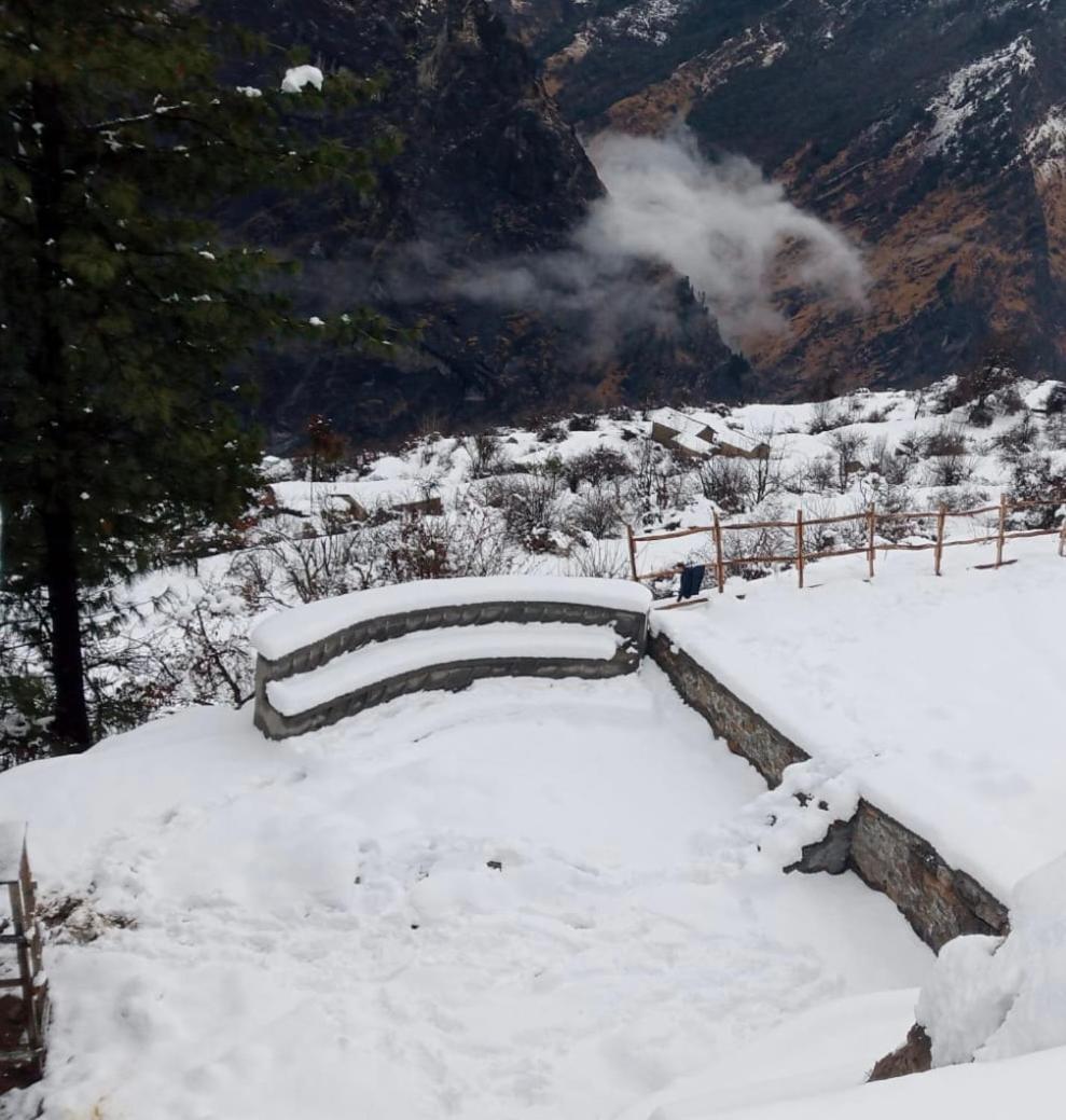 Faraway Cottages, Auli Joshimath Exterior photo